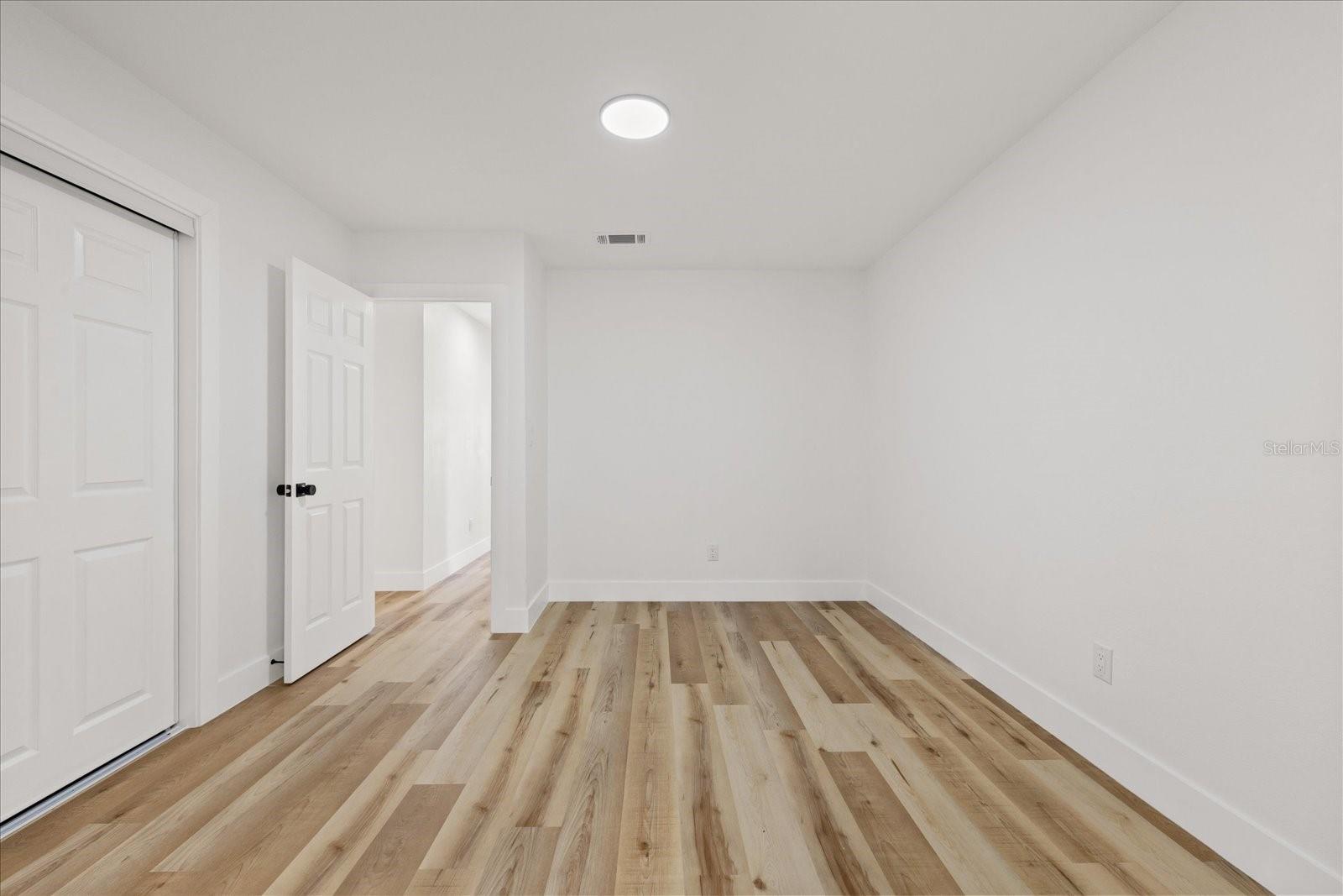 2928 FOREST CIR — photo 35