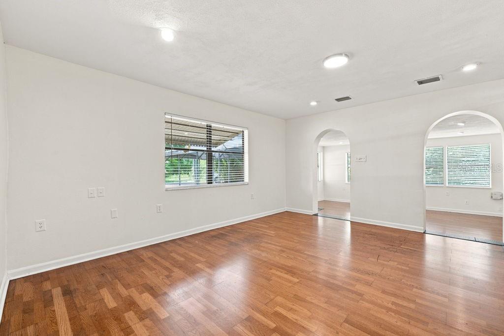 7810 CHAPEL AVE — photo 21