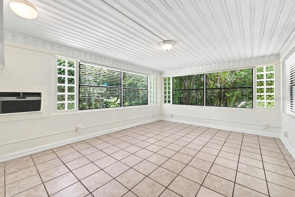 7810 CHAPEL AVE — photo 29