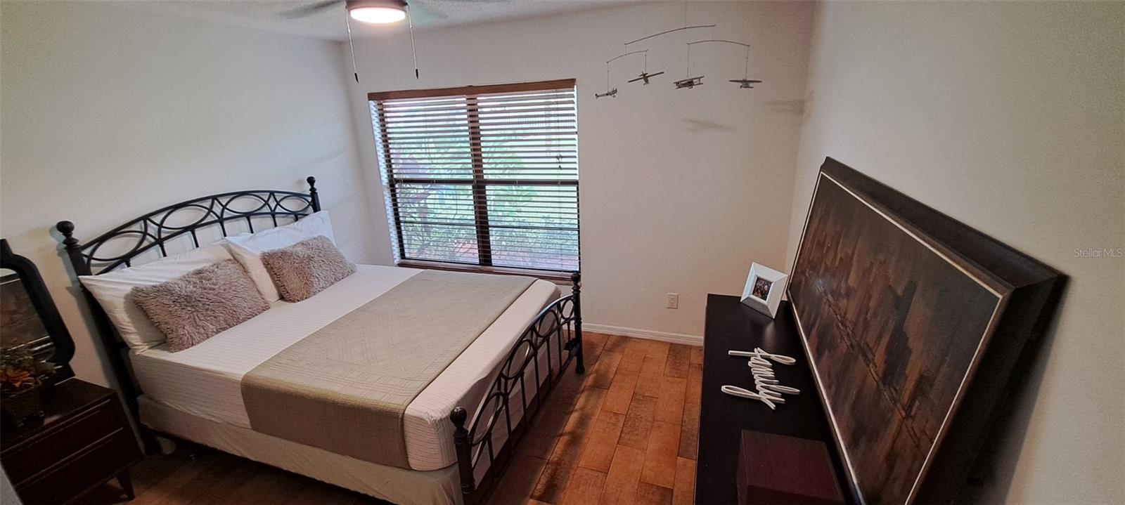 11414 COUNTRY OAKS DR — photo 10