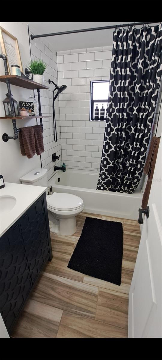11414 COUNTRY OAKS DR — photo 11