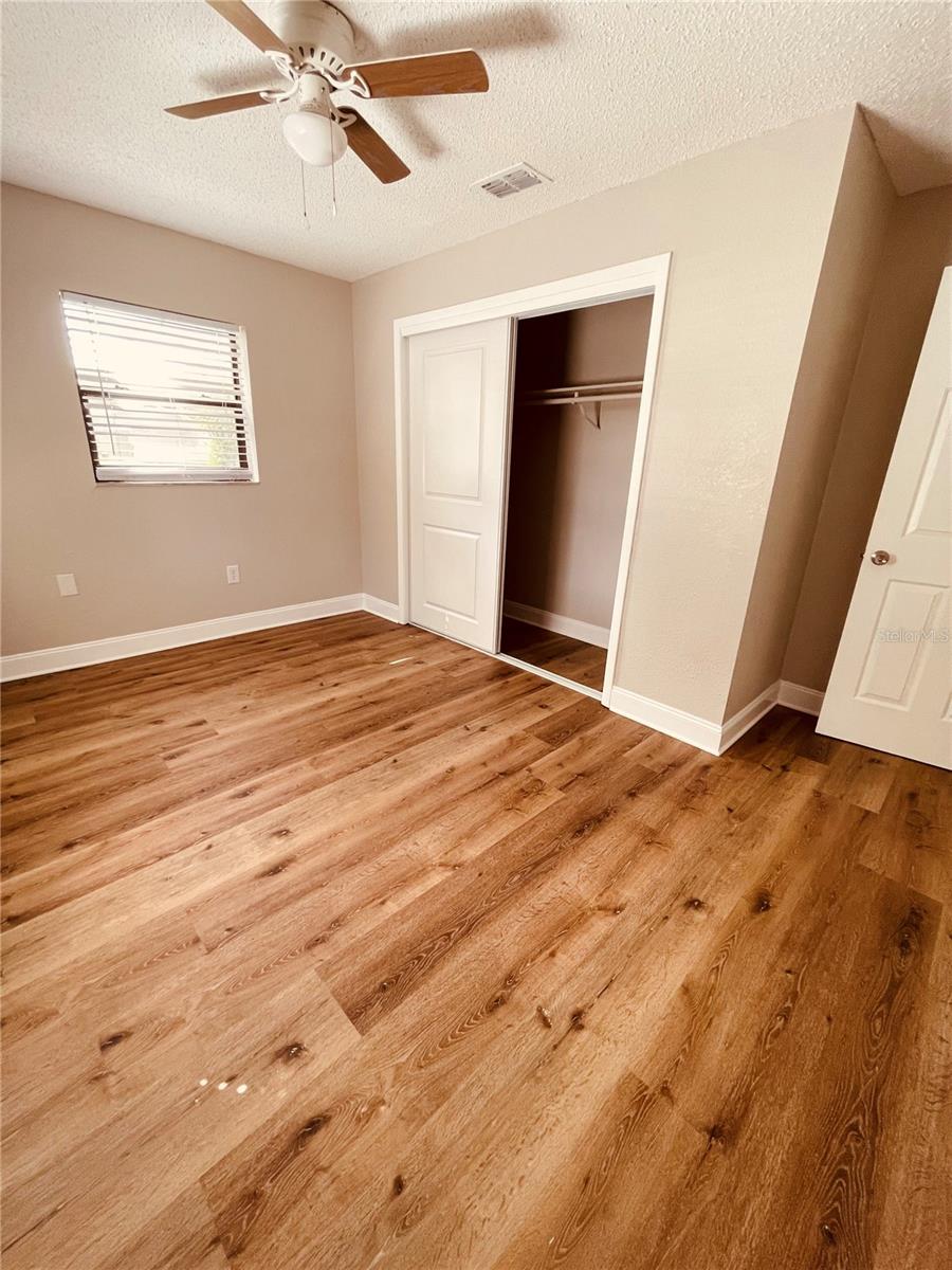 3210 LAUREL LN — photo 15