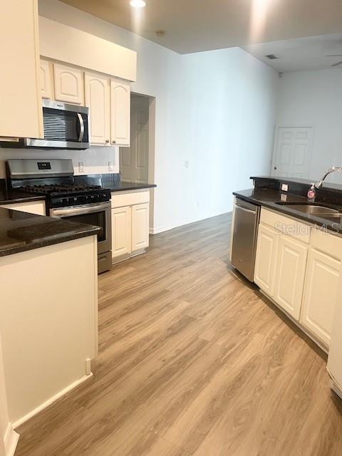 8343 TORRINGTON AVE — photo 16