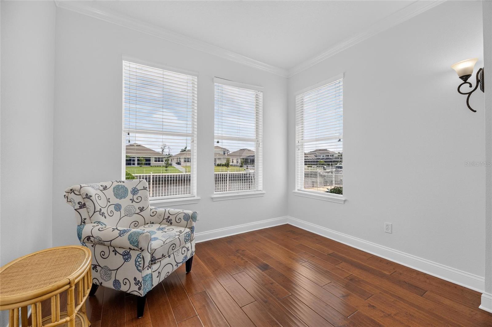 715 ISLEBAY DR — photo 33