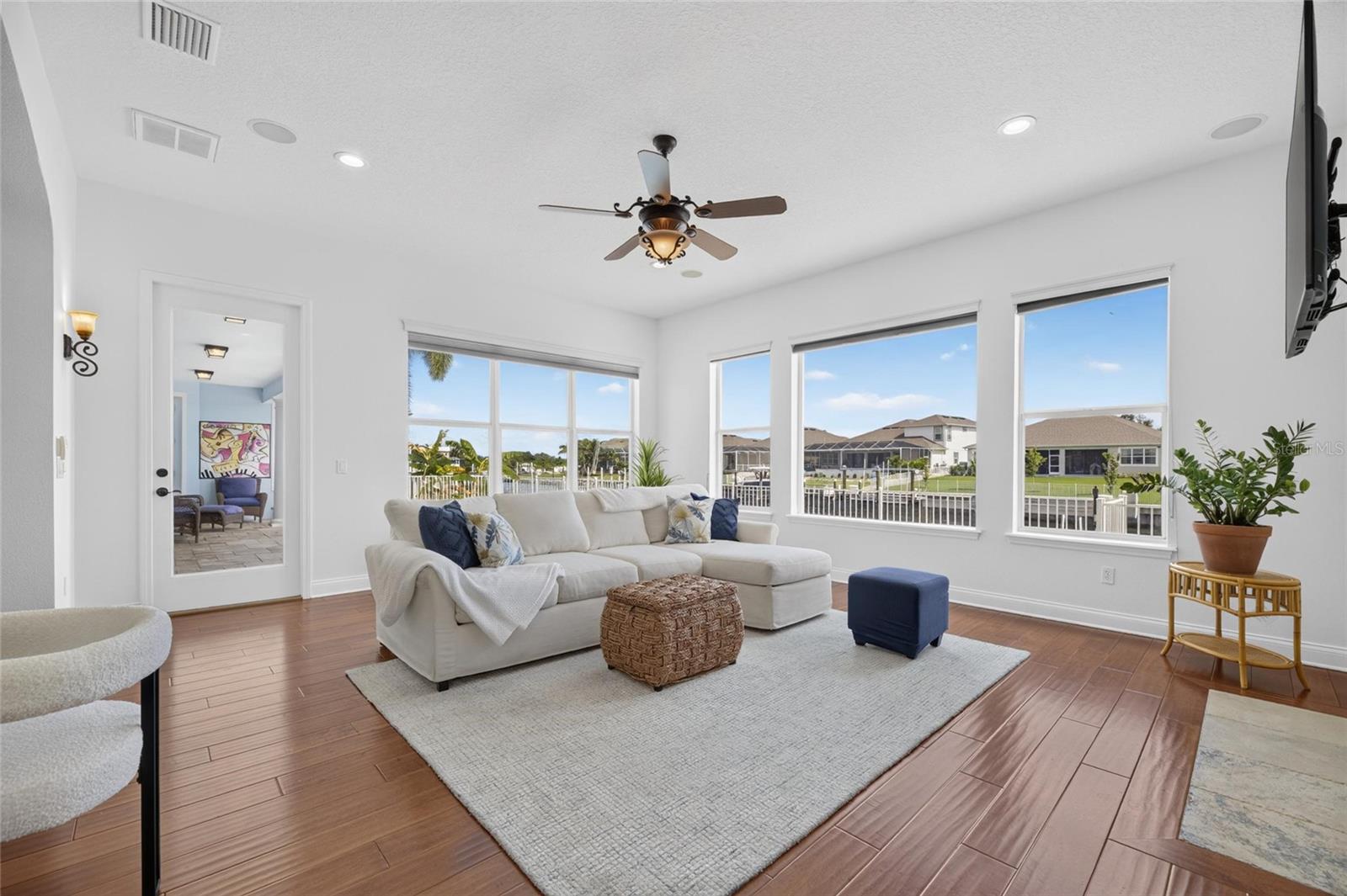 715 ISLEBAY DR — photo 58
