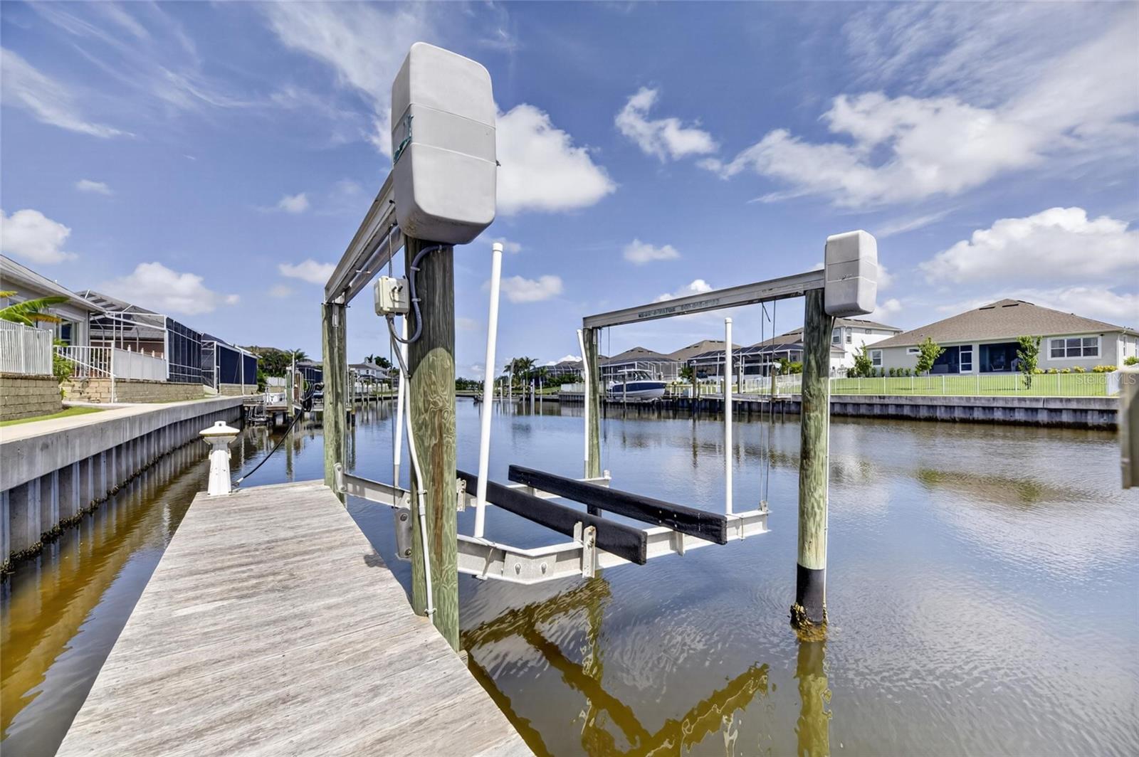715 ISLEBAY DR — photo 4