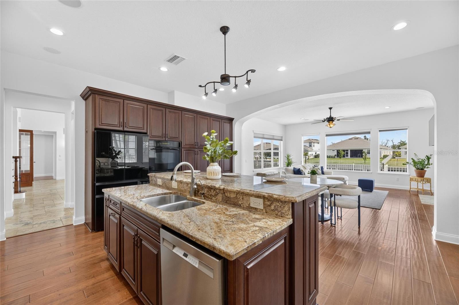 715 ISLEBAY DR — photo 46