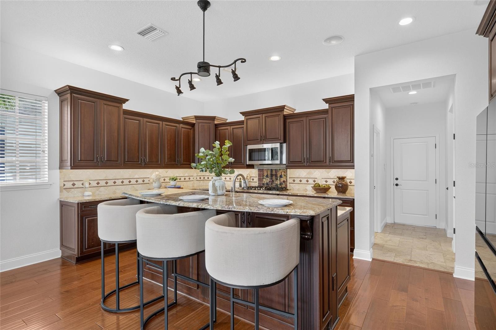 715 ISLEBAY DR — photo 49