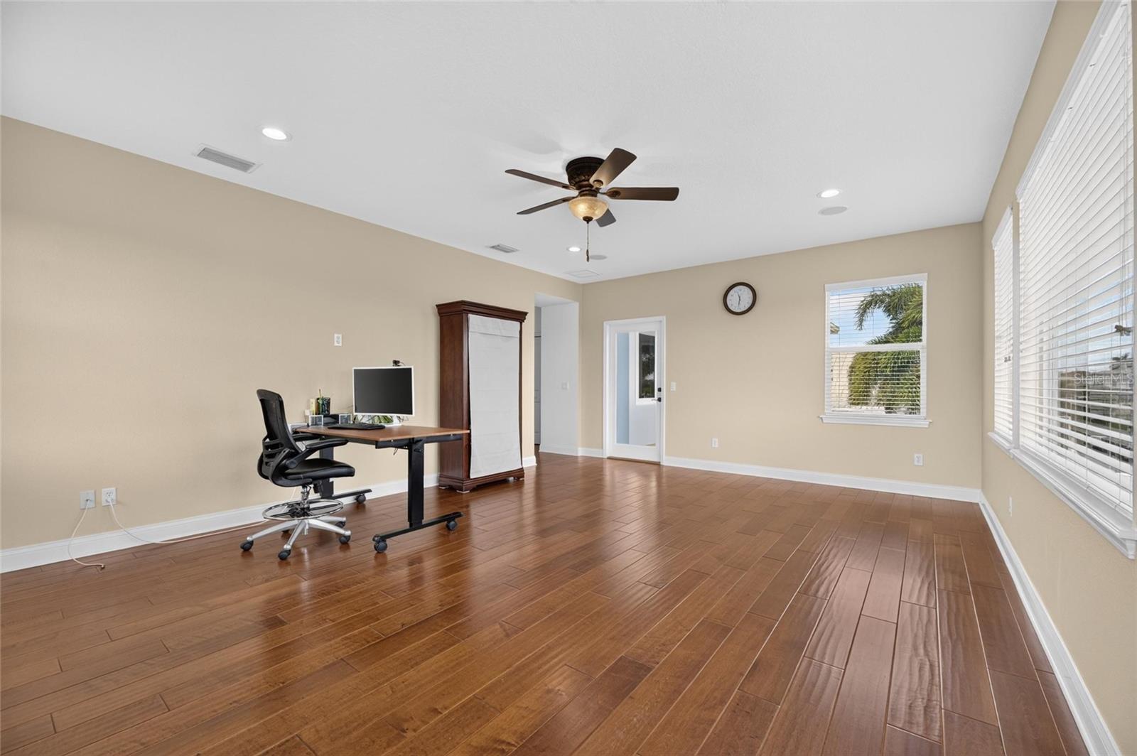 715 ISLEBAY DR — photo 81