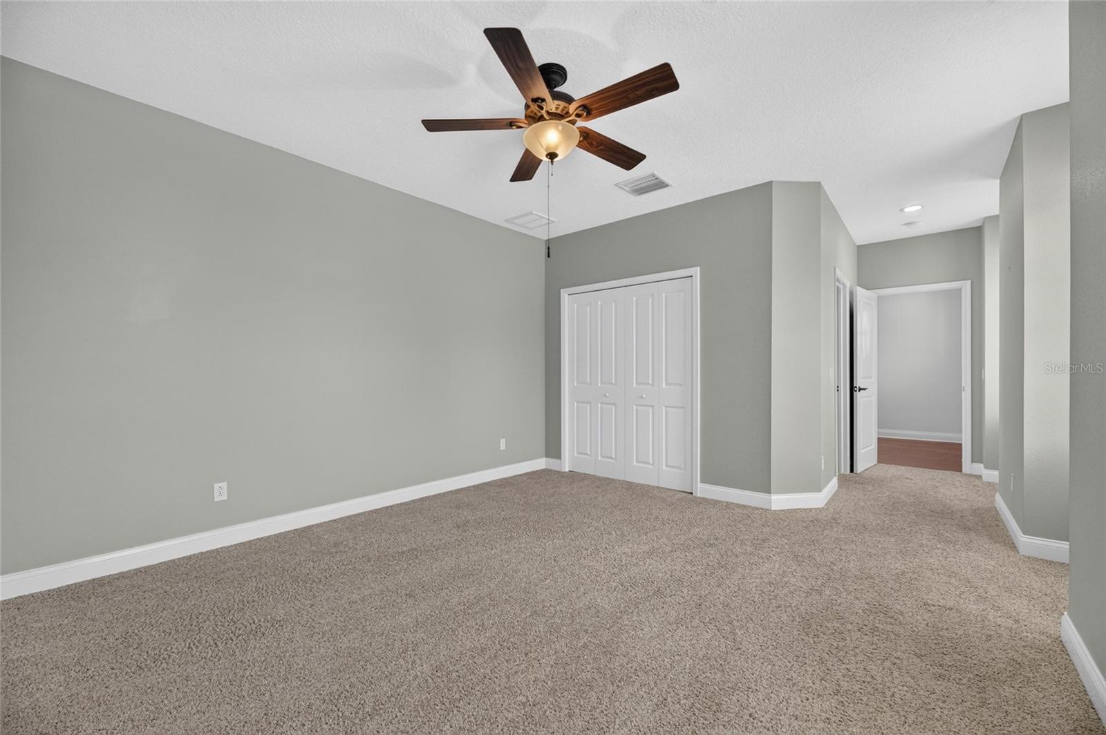 715 ISLEBAY DR — photo 64