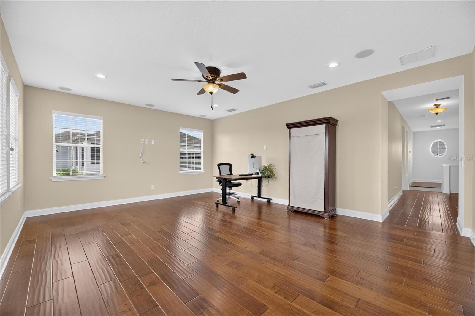 715 ISLEBAY DR — photo 80