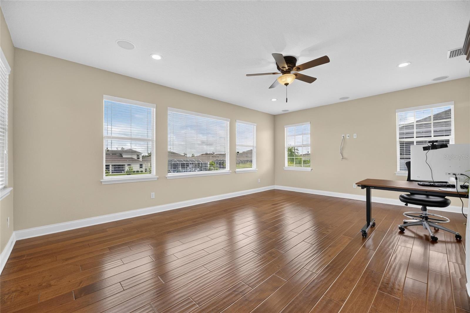 715 ISLEBAY DR — photo 79