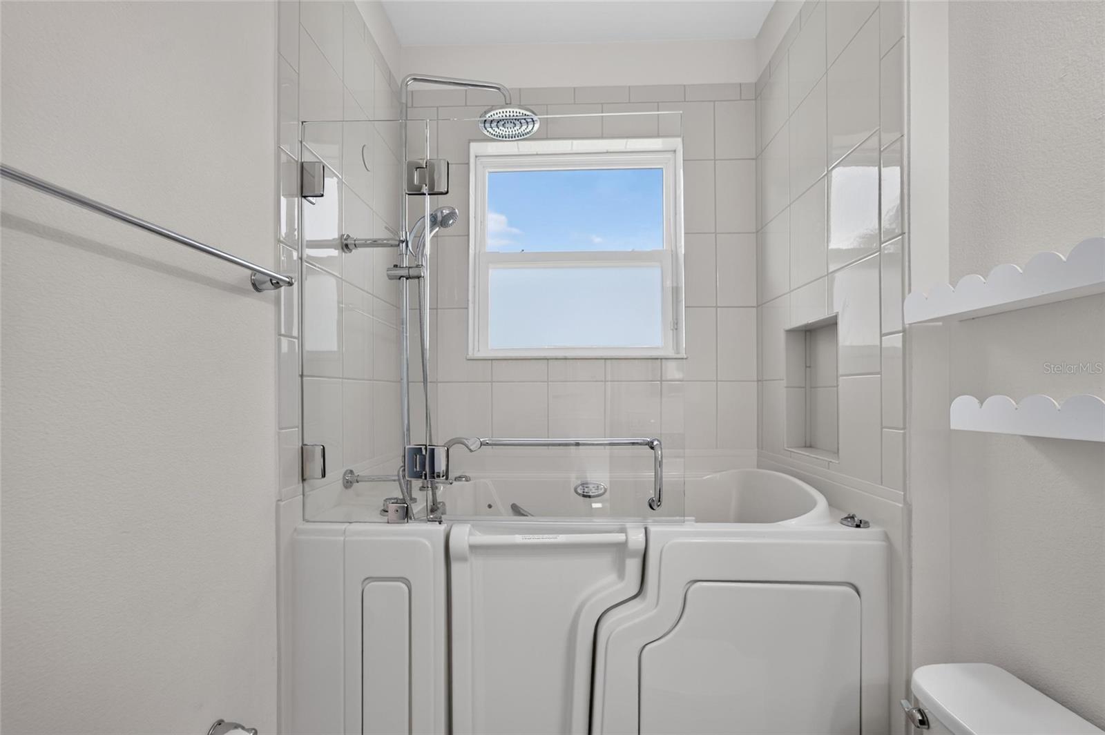 15412 SANTA POLA DR — photo 38