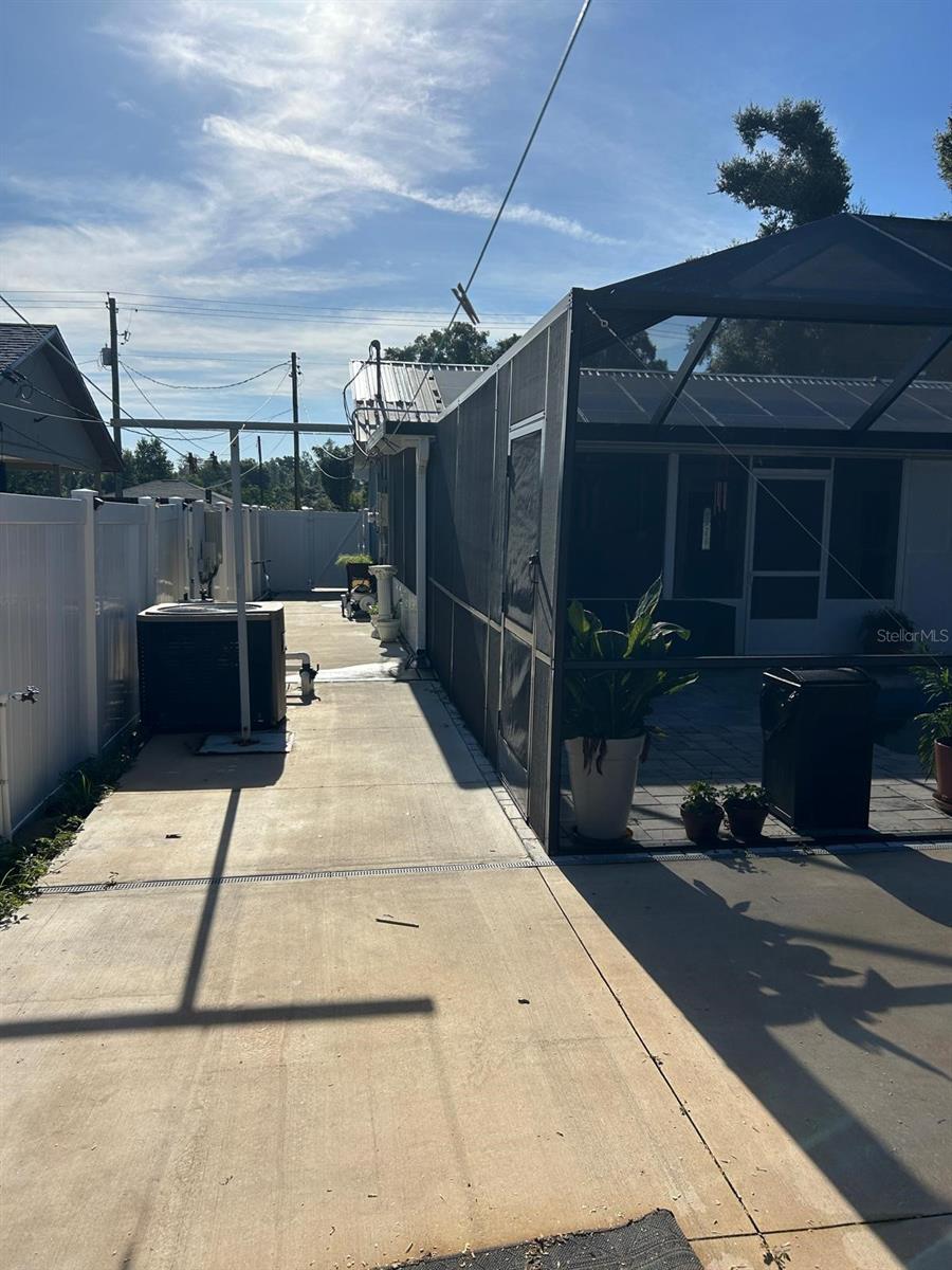 9724 TOM FOLSOM RD — photo 29