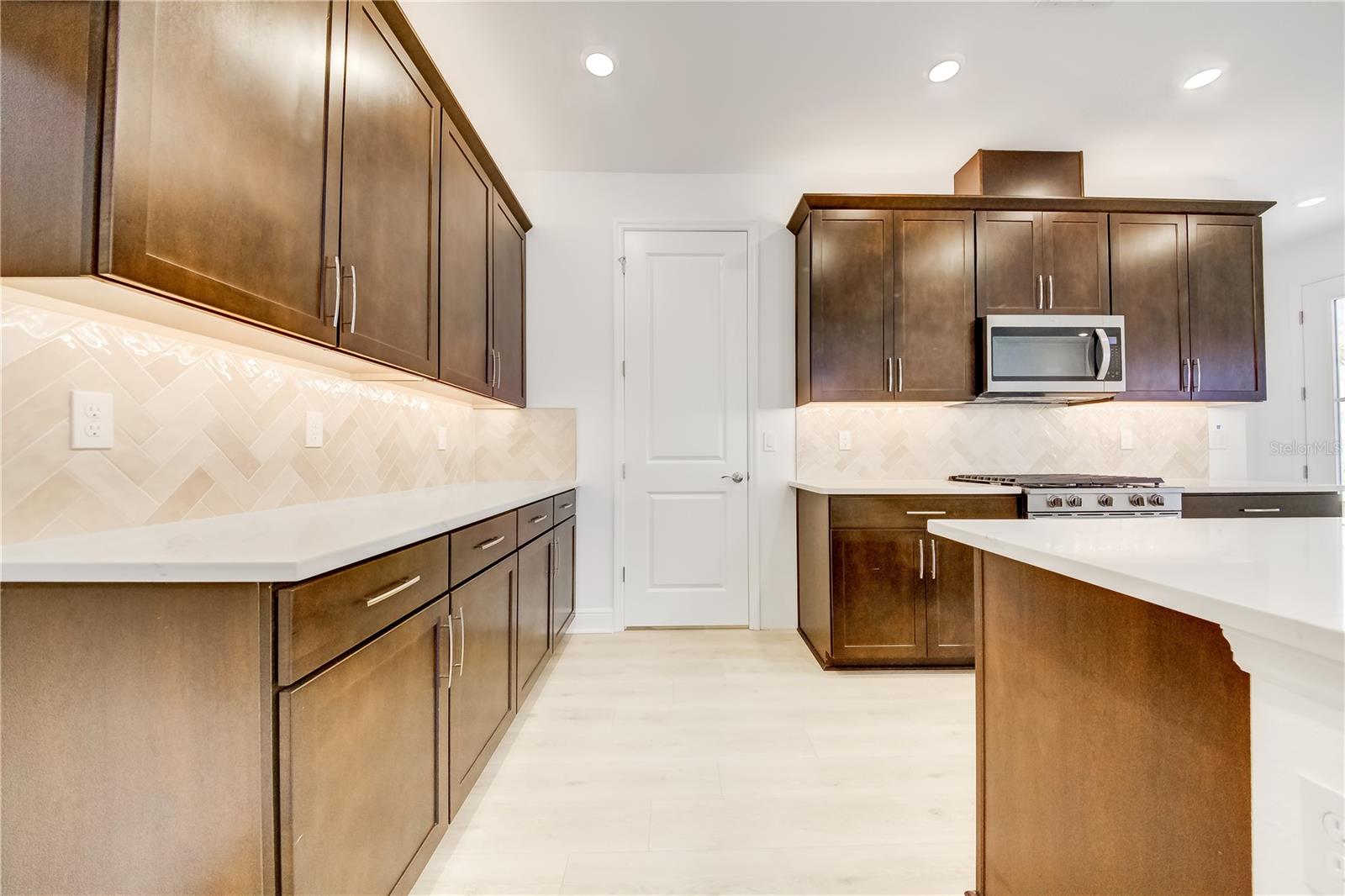 9131 WALCOTT LN — photo 17