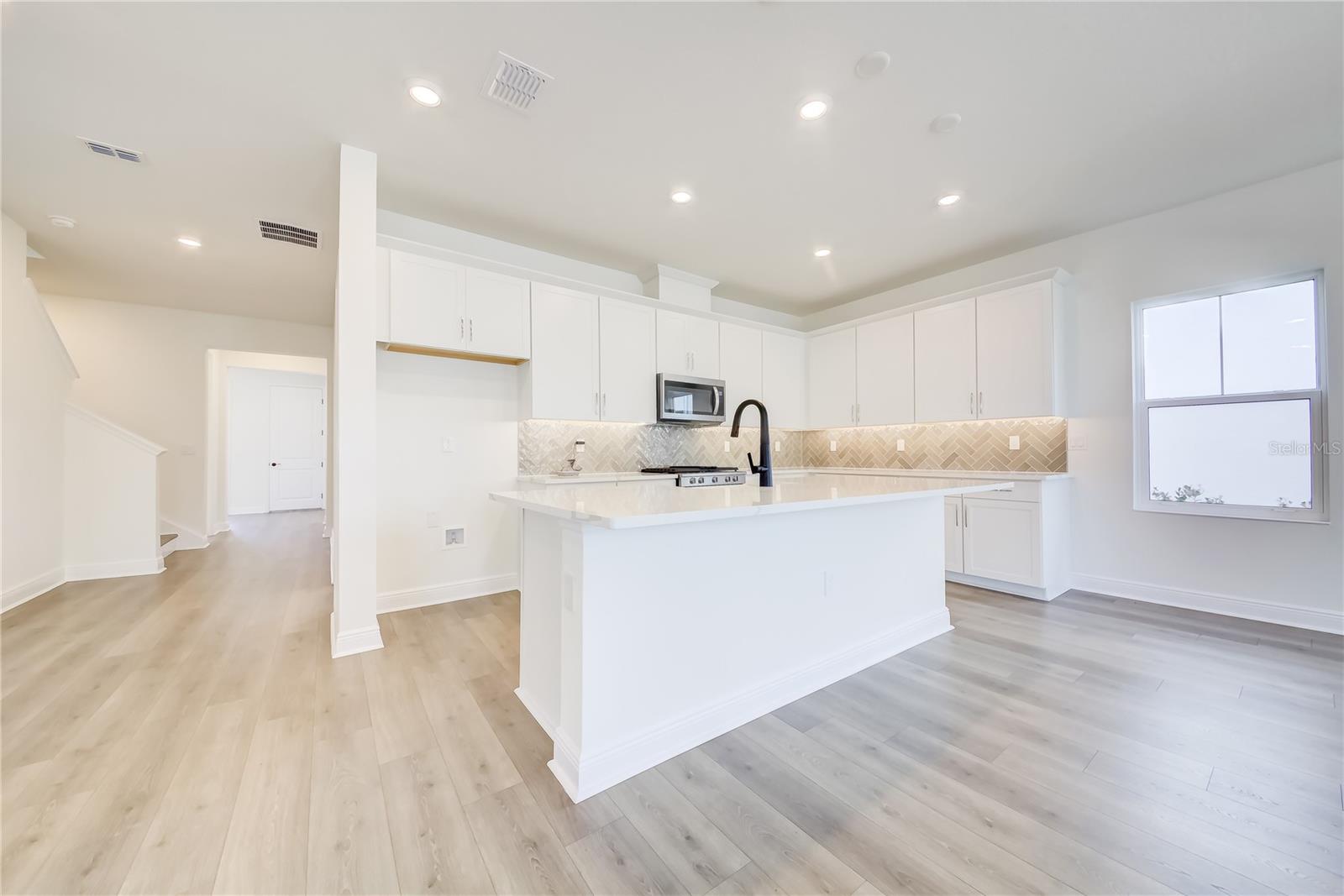 9116 WALCOTT LN — photo 12