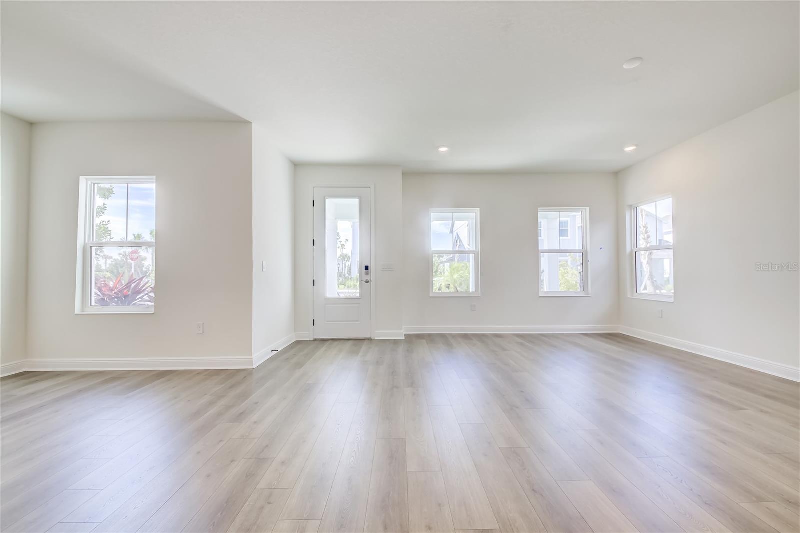 9116 WALCOTT LN — photo 6