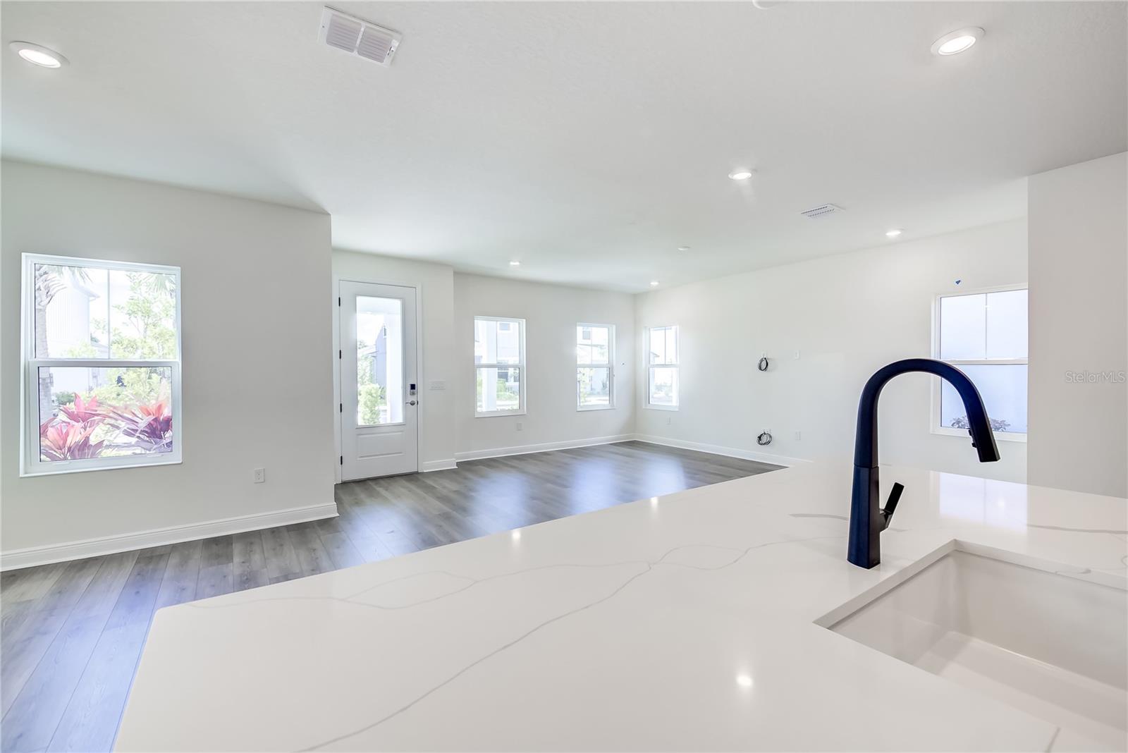 9116 WALCOTT LN — photo 21