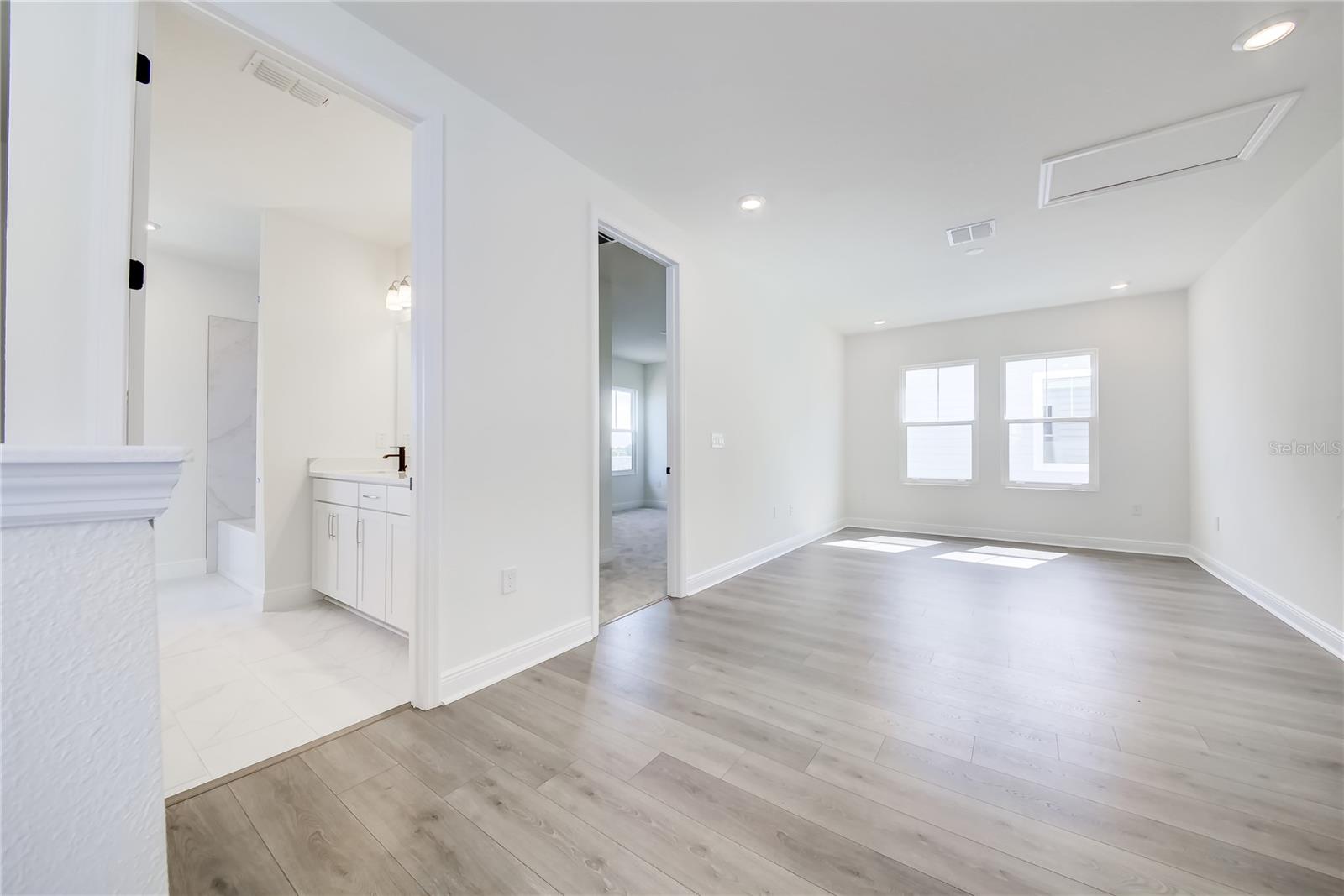 9116 WALCOTT LN — photo 36
