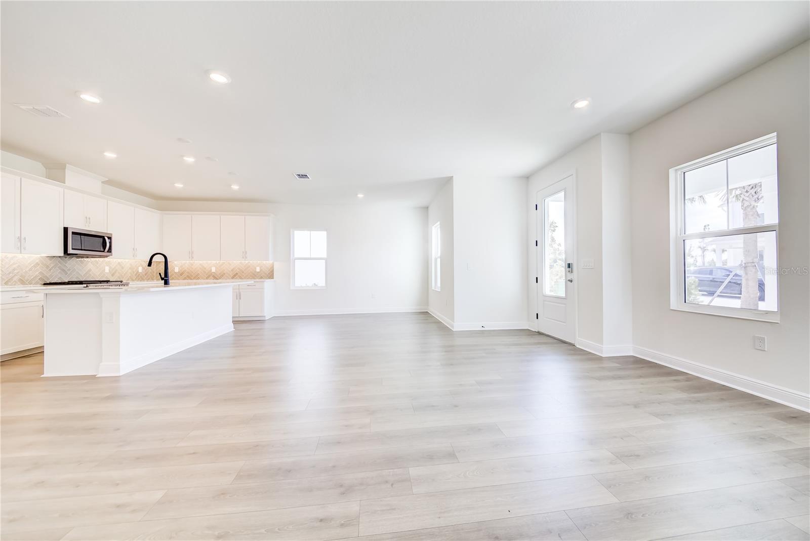 9116 WALCOTT LN — photo 8