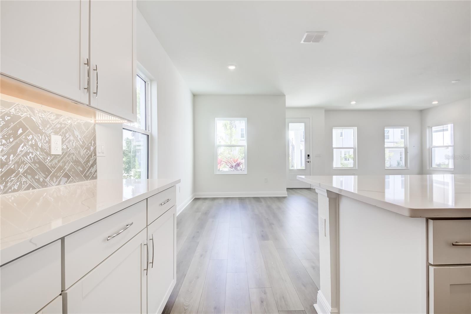 9116 WALCOTT LN — photo 18