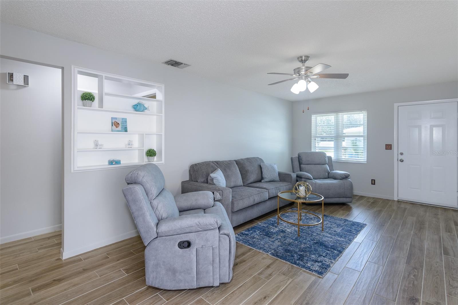 1139 ORANGE TREE CIR E #A — photo 2