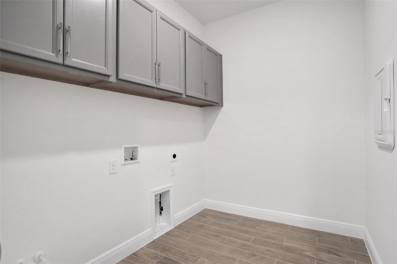 9124 WALCOTT LN — photo 13