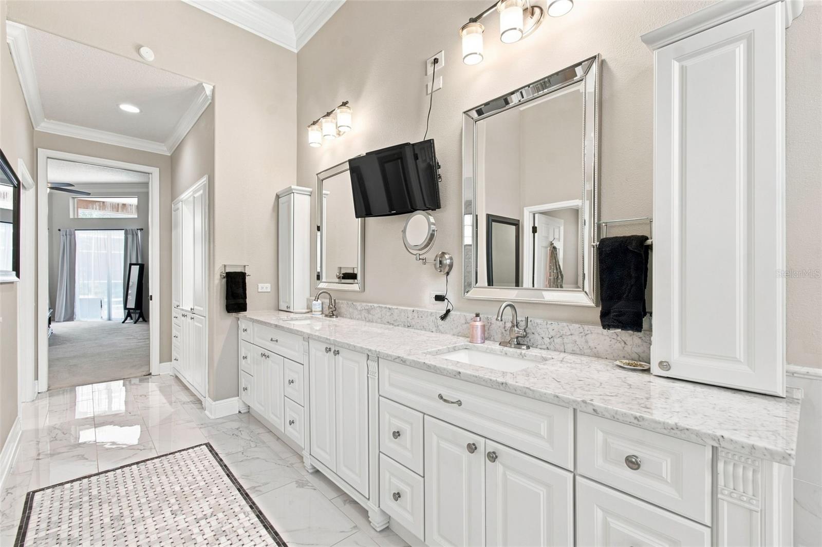 9212 PINE ISLAND CT — photo 30