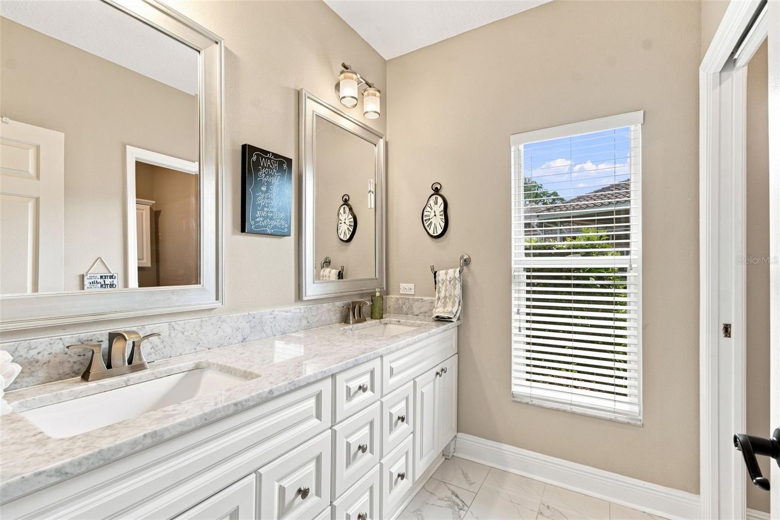 9212 PINE ISLAND CT — photo 45