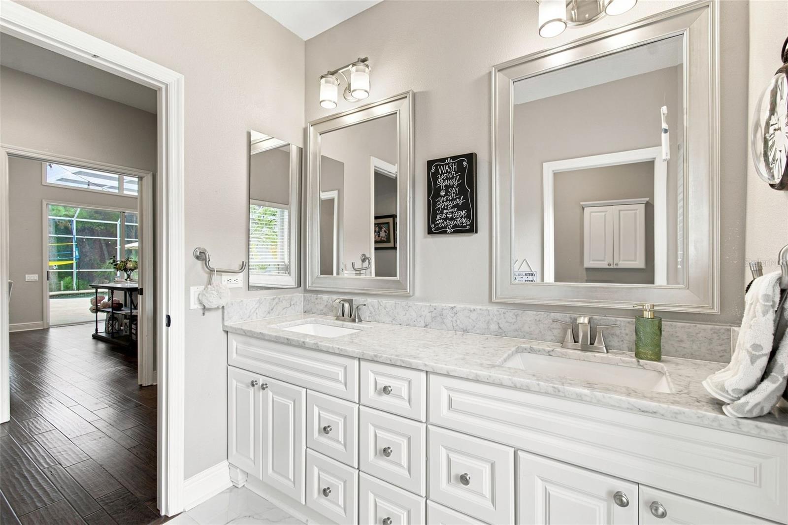 9212 PINE ISLAND CT — photo 27