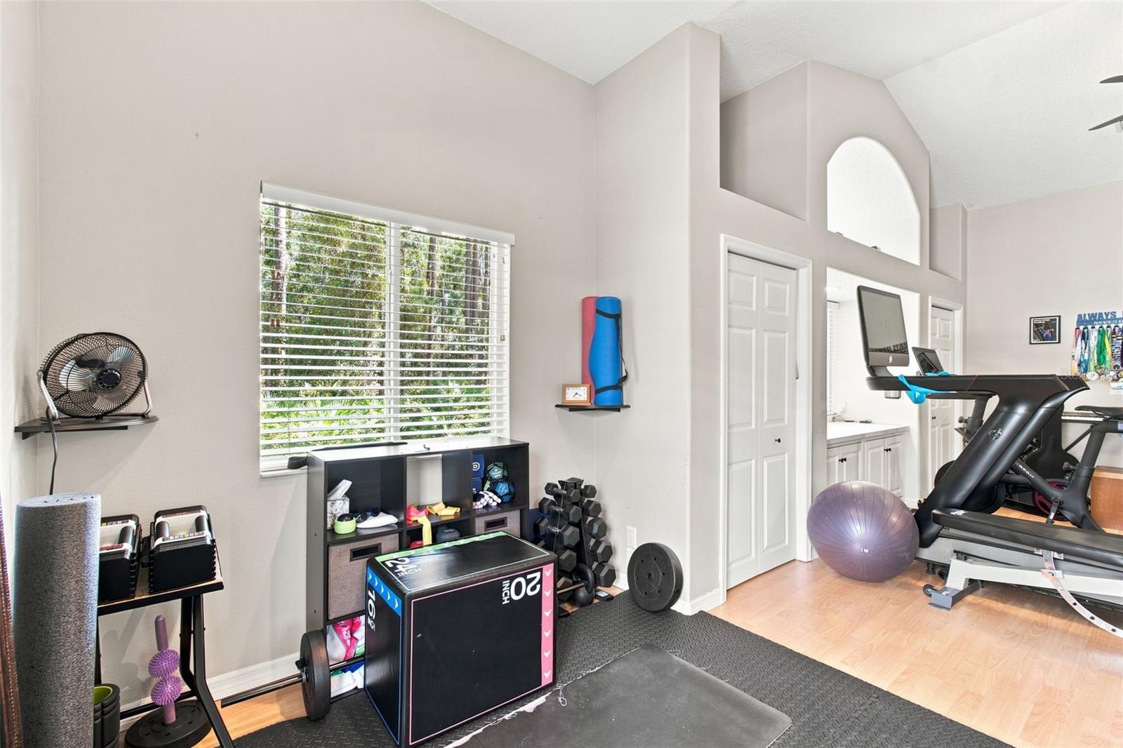 9212 PINE ISLAND CT — photo 46