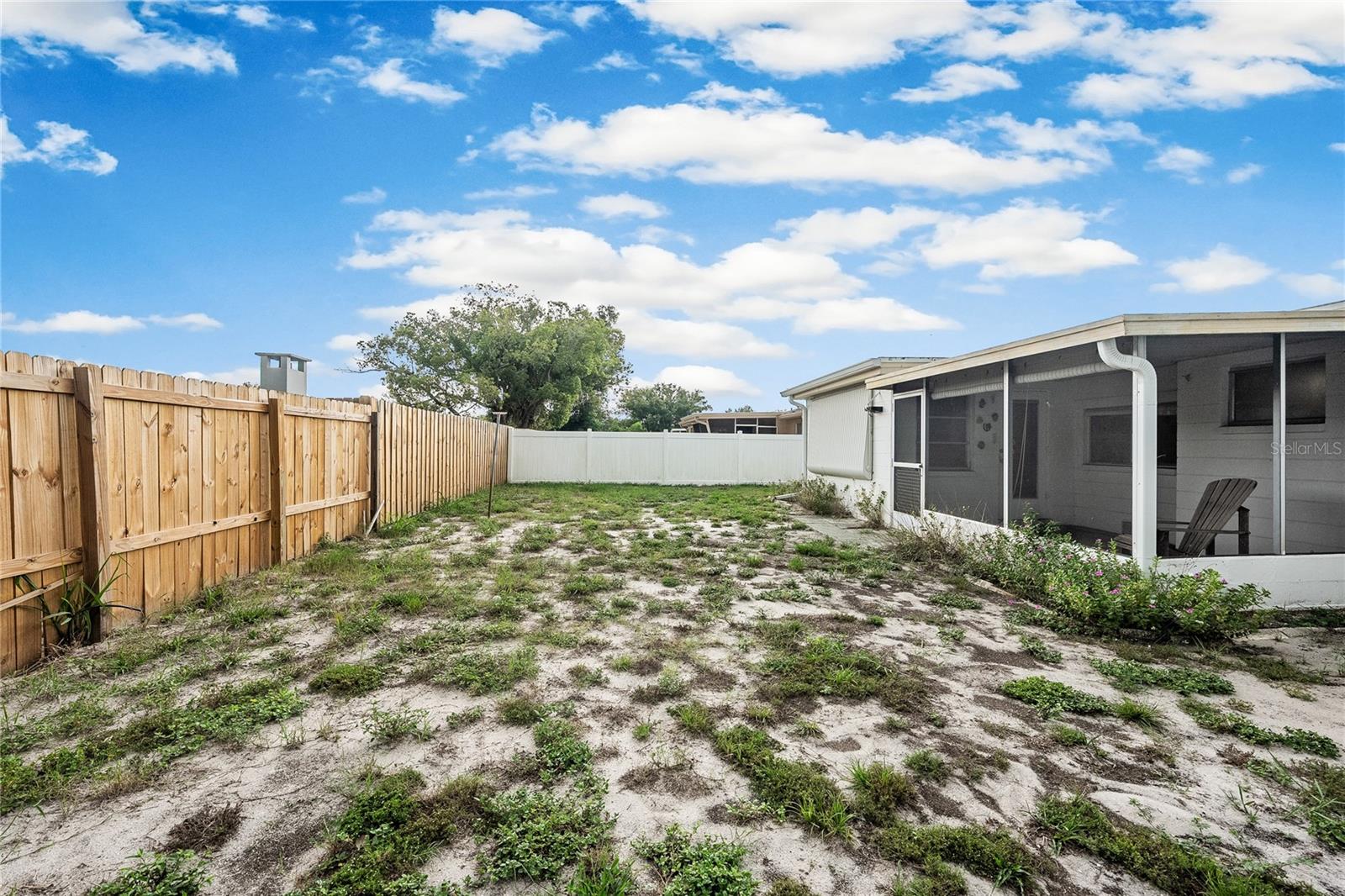 3410 COLUMBUS DR — photo 27