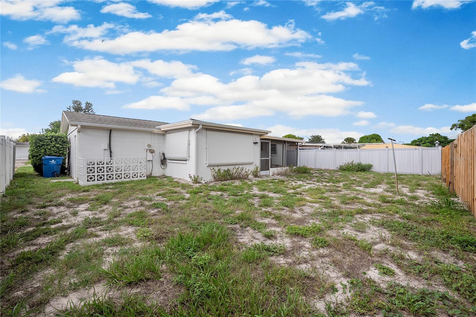 3410 COLUMBUS DR — photo 30