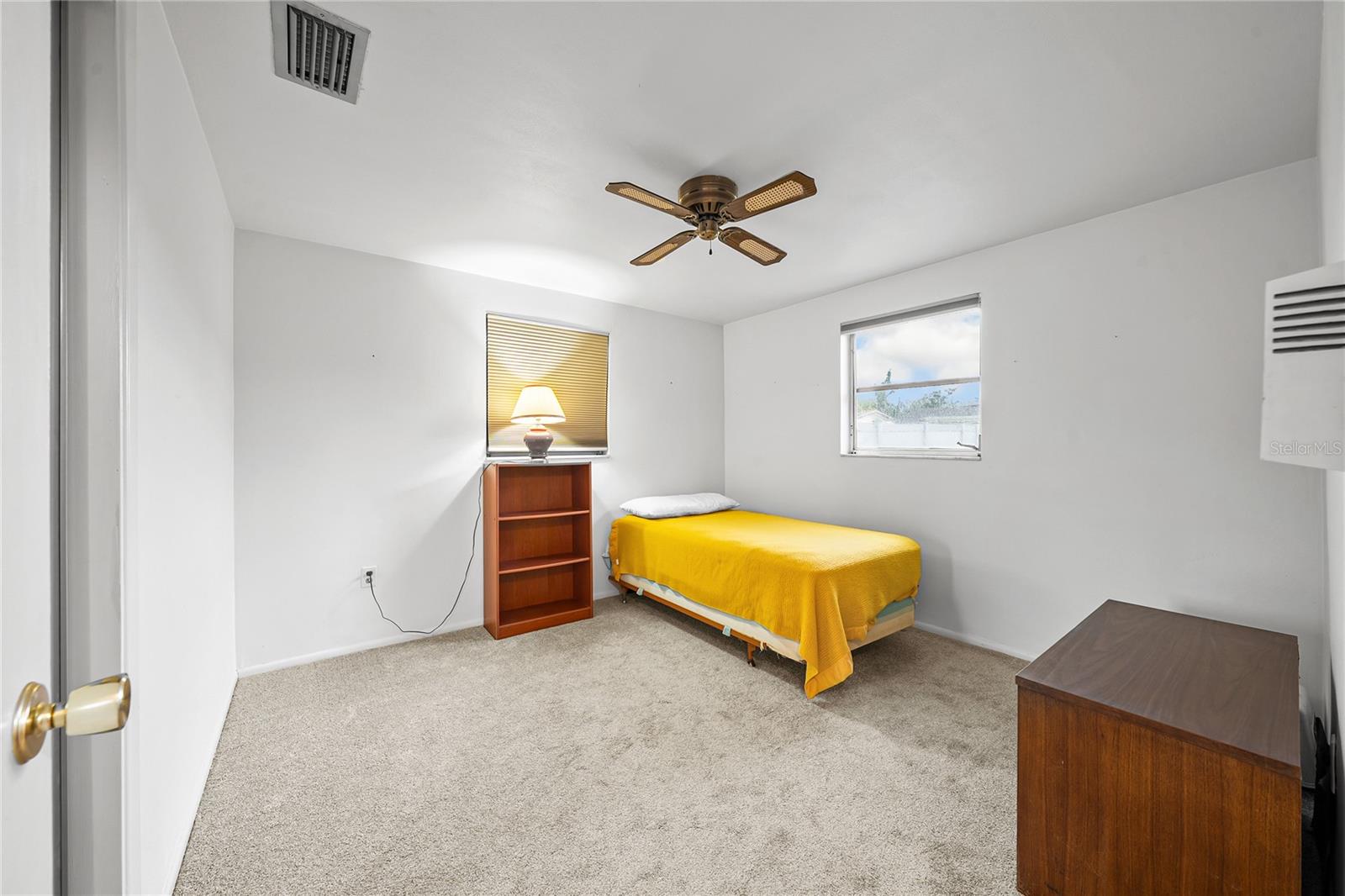 3410 COLUMBUS DR — photo 22