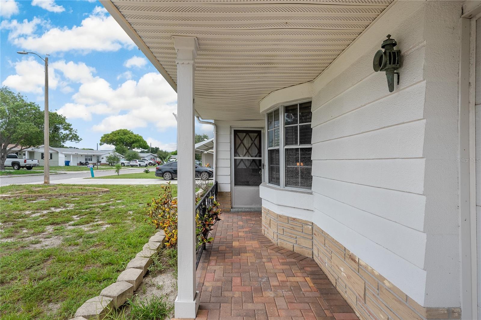 3410 COLUMBUS DR — photo 4