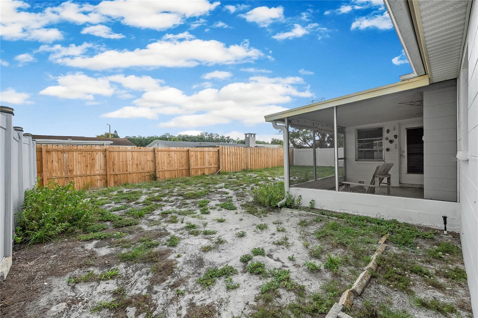 3410 COLUMBUS DR — photo 26