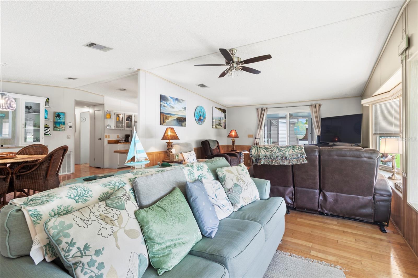 78 EAGLE CIR — photo 17