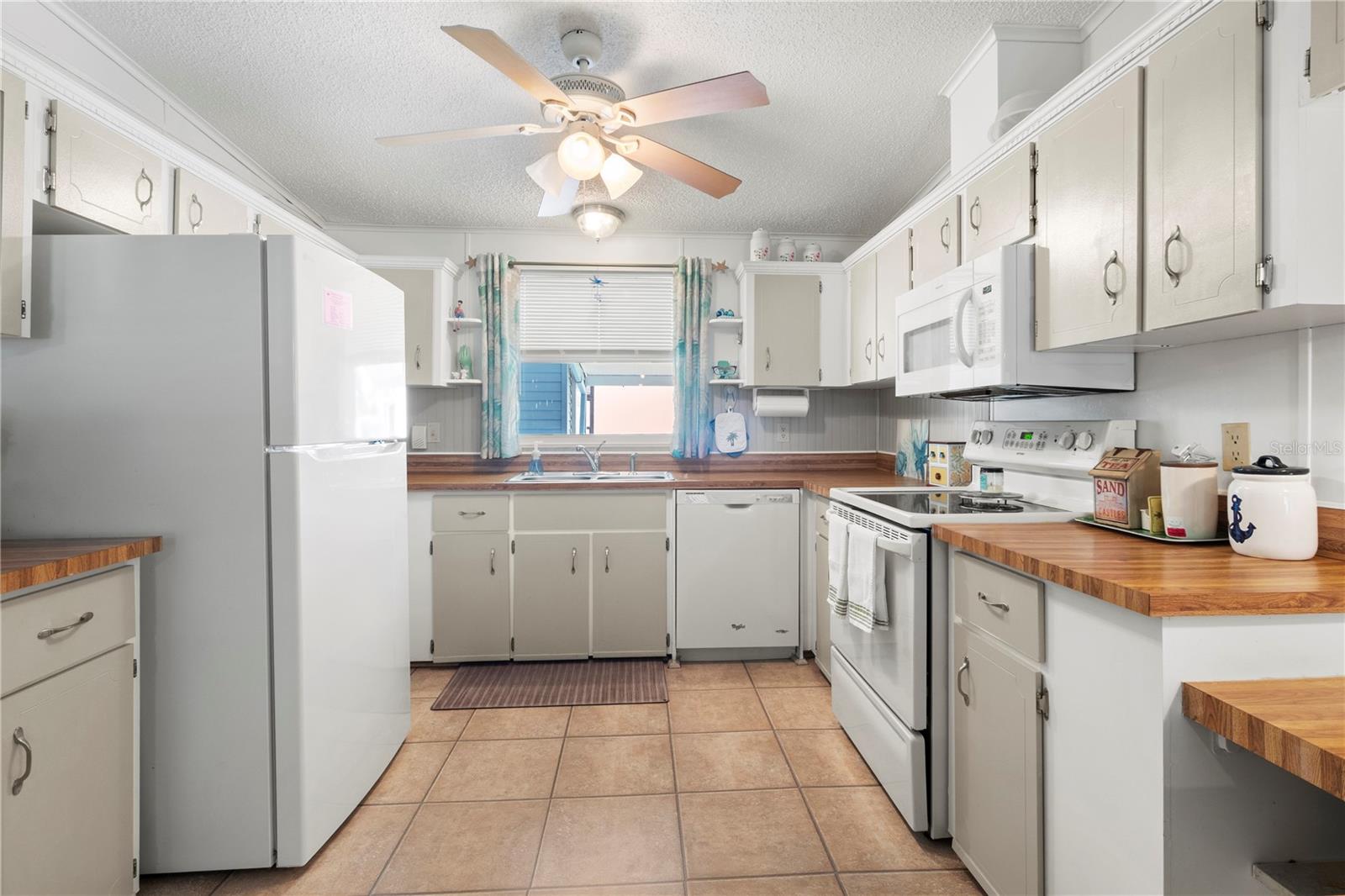 78 EAGLE CIR — photo 30
