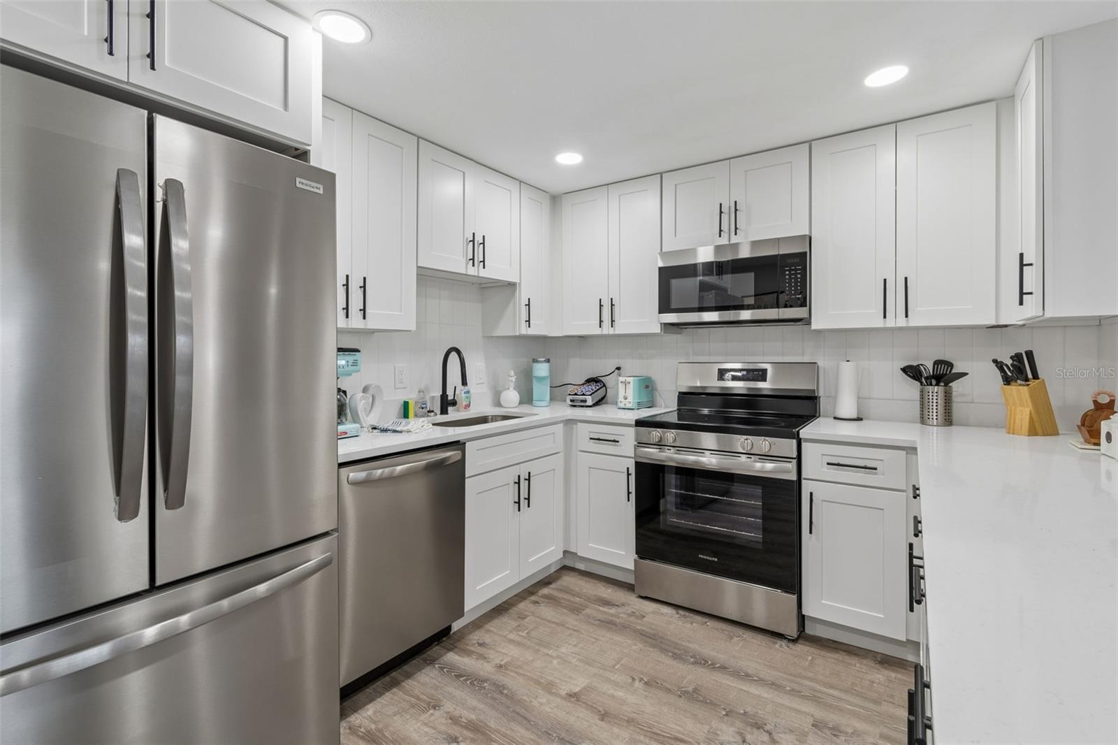 4906 W CLEVELAND ST — photo 20