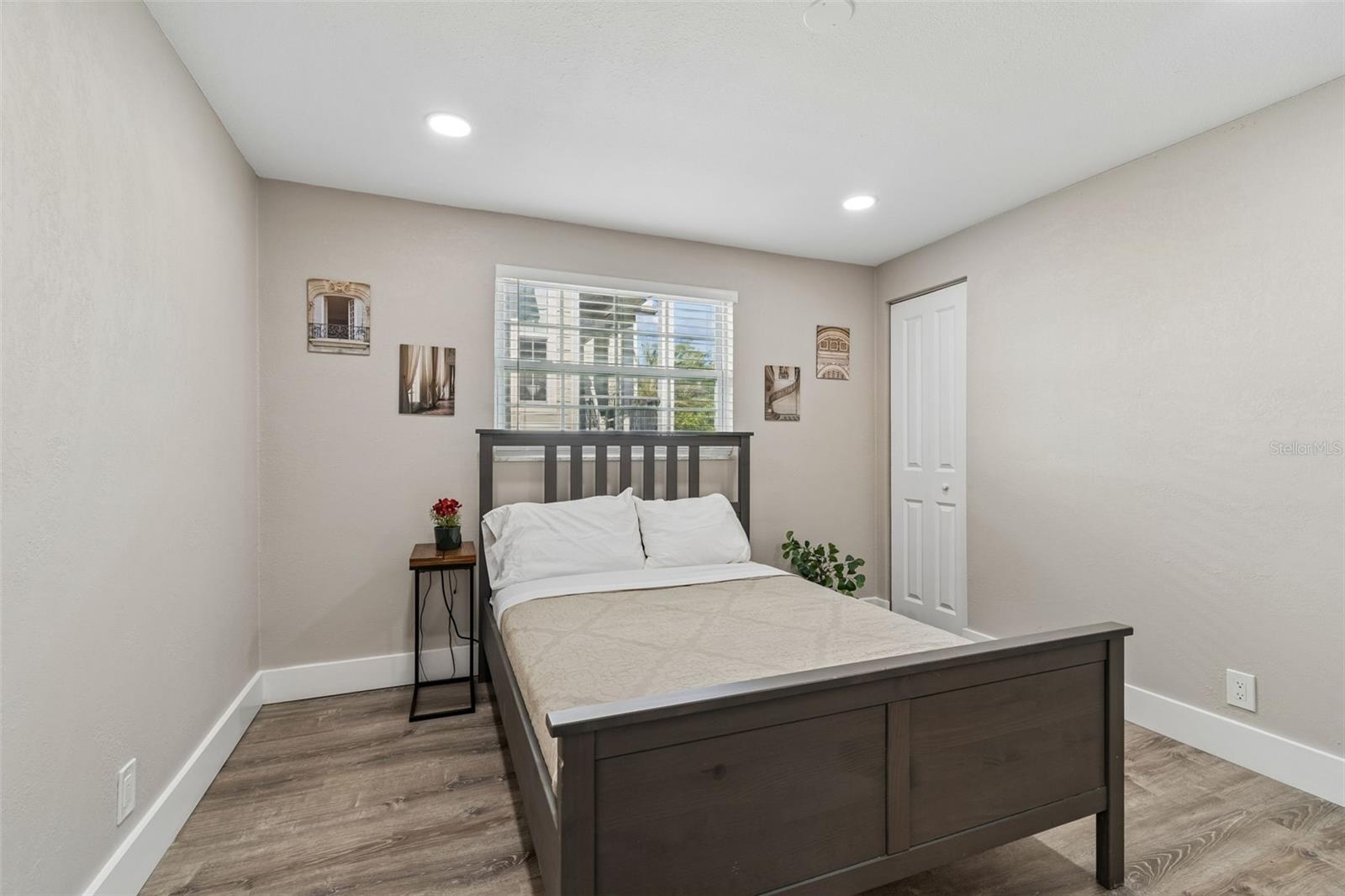 4906 W CLEVELAND ST — photo 30