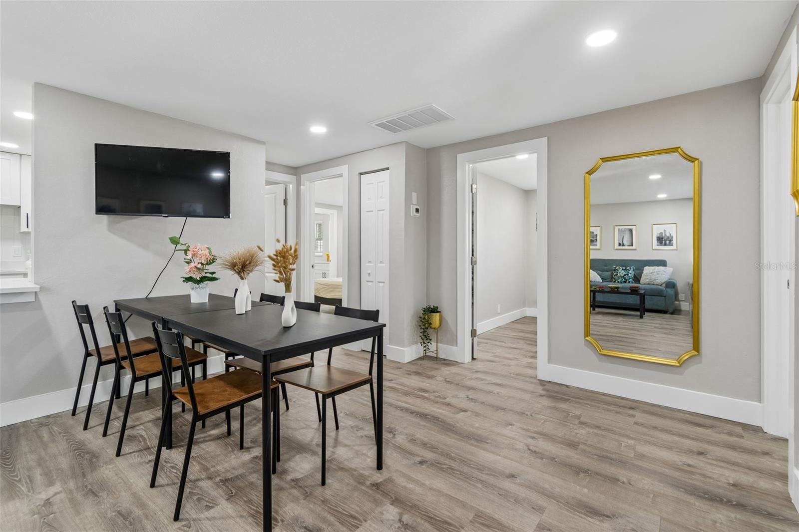 4906 W CLEVELAND ST — photo 11