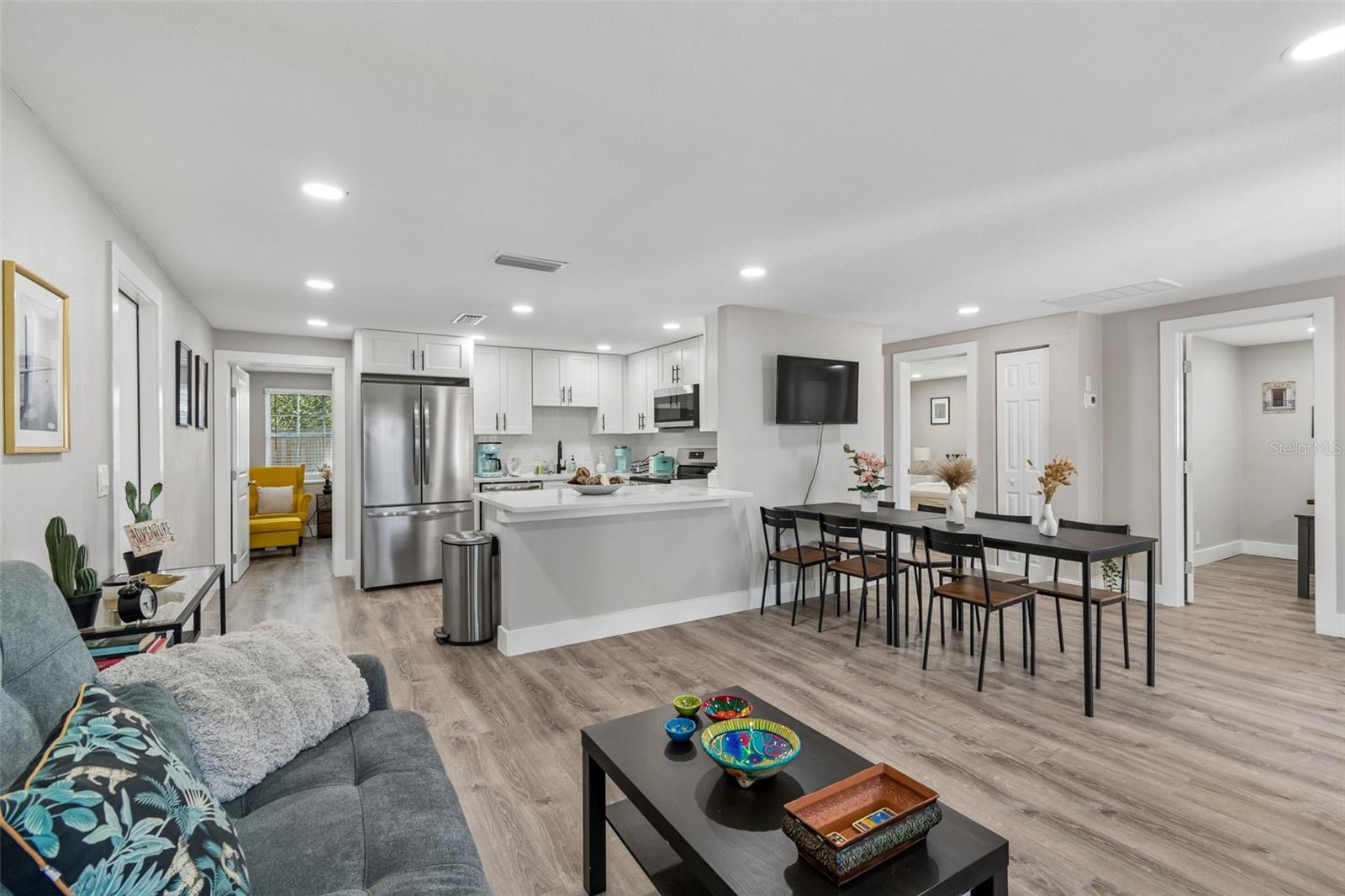 4906 W CLEVELAND ST — photo 17