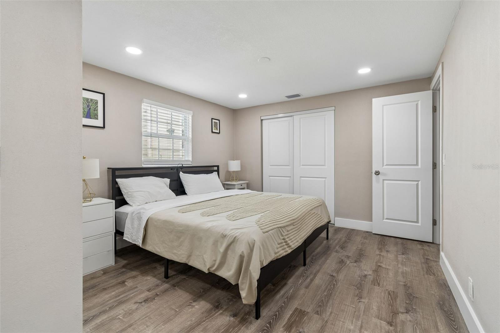 4906 W CLEVELAND ST — photo 44