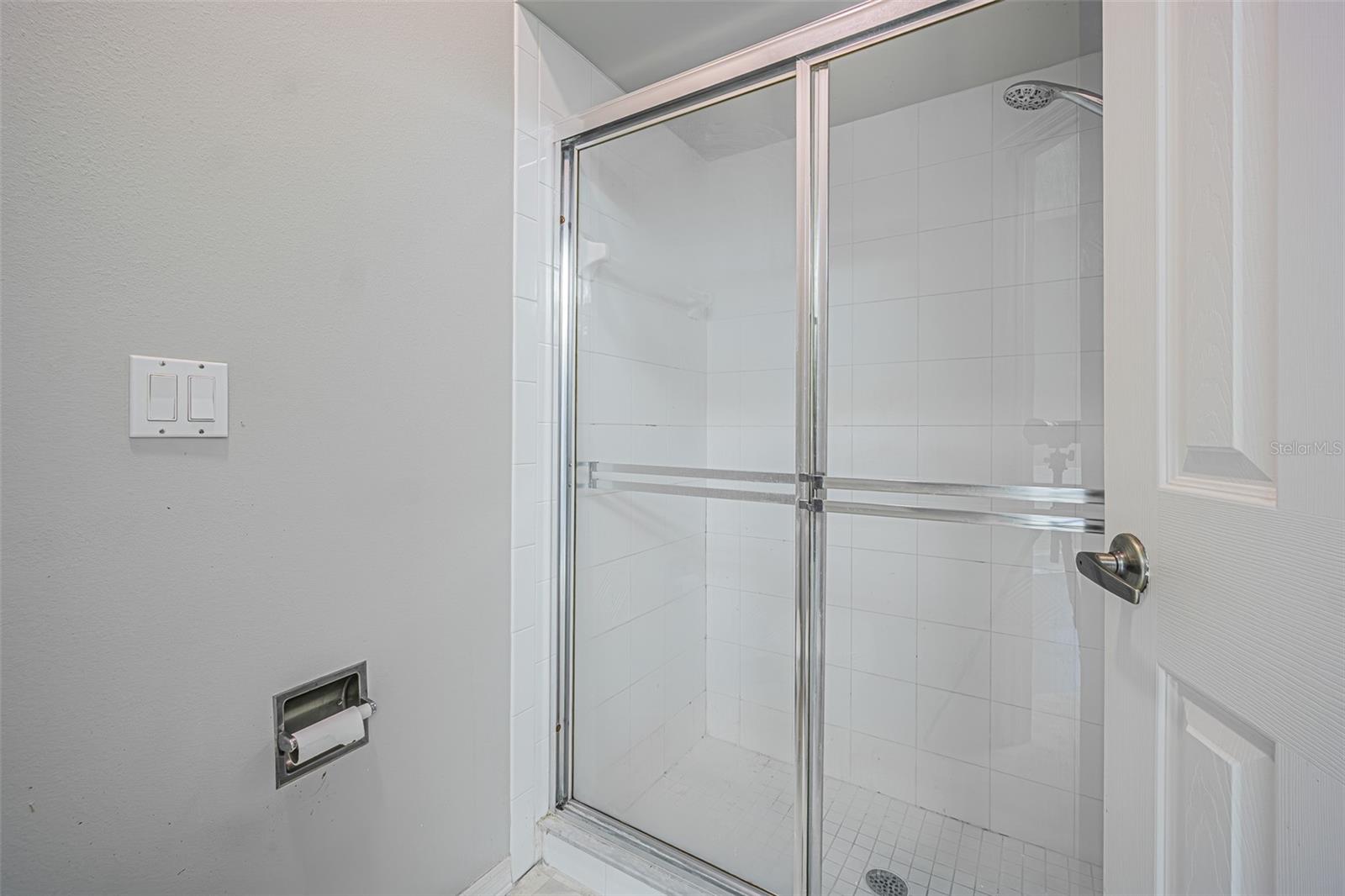 13837 LEROUX DR — photo 11