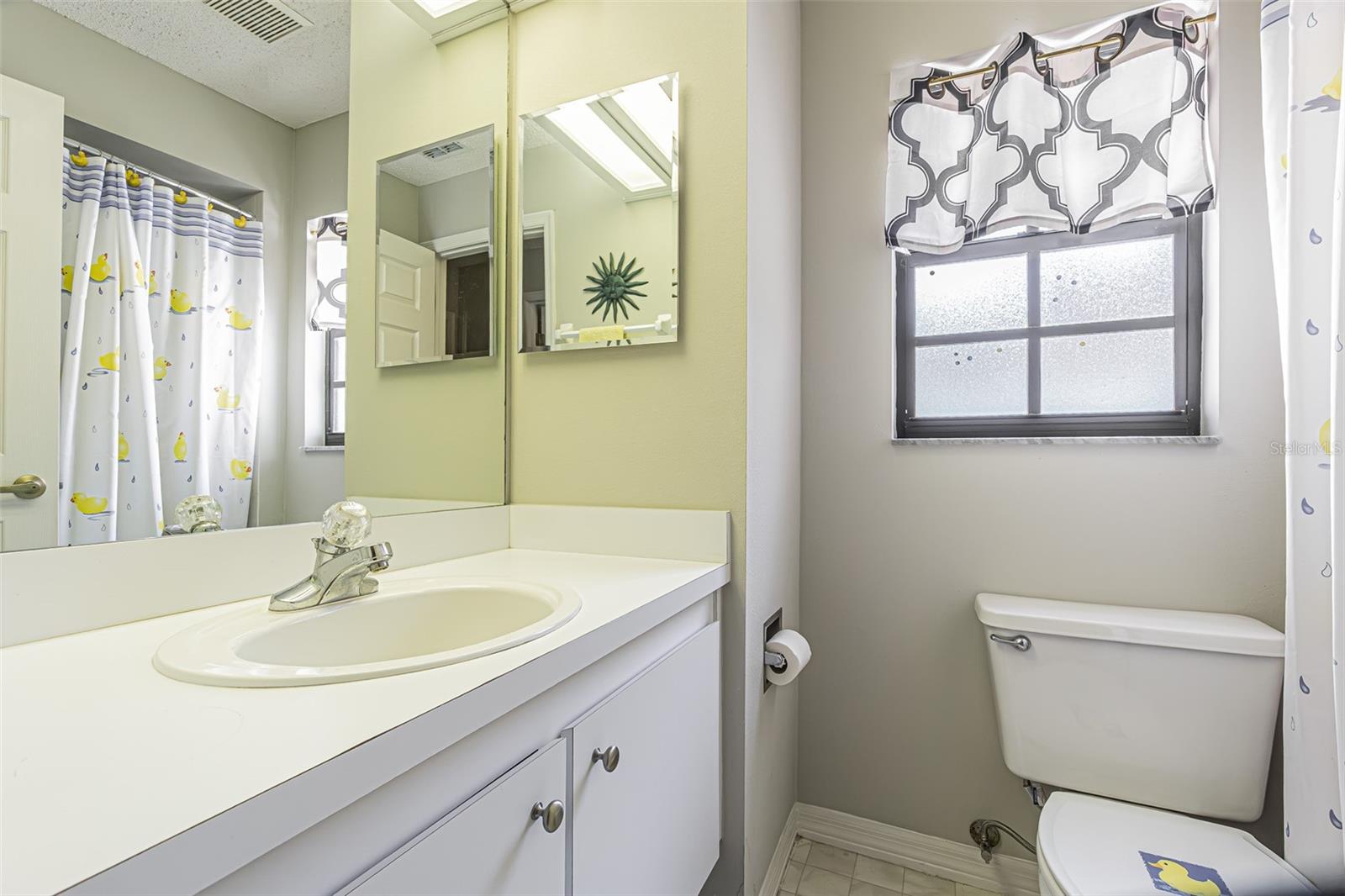 13837 LEROUX DR — photo 15
