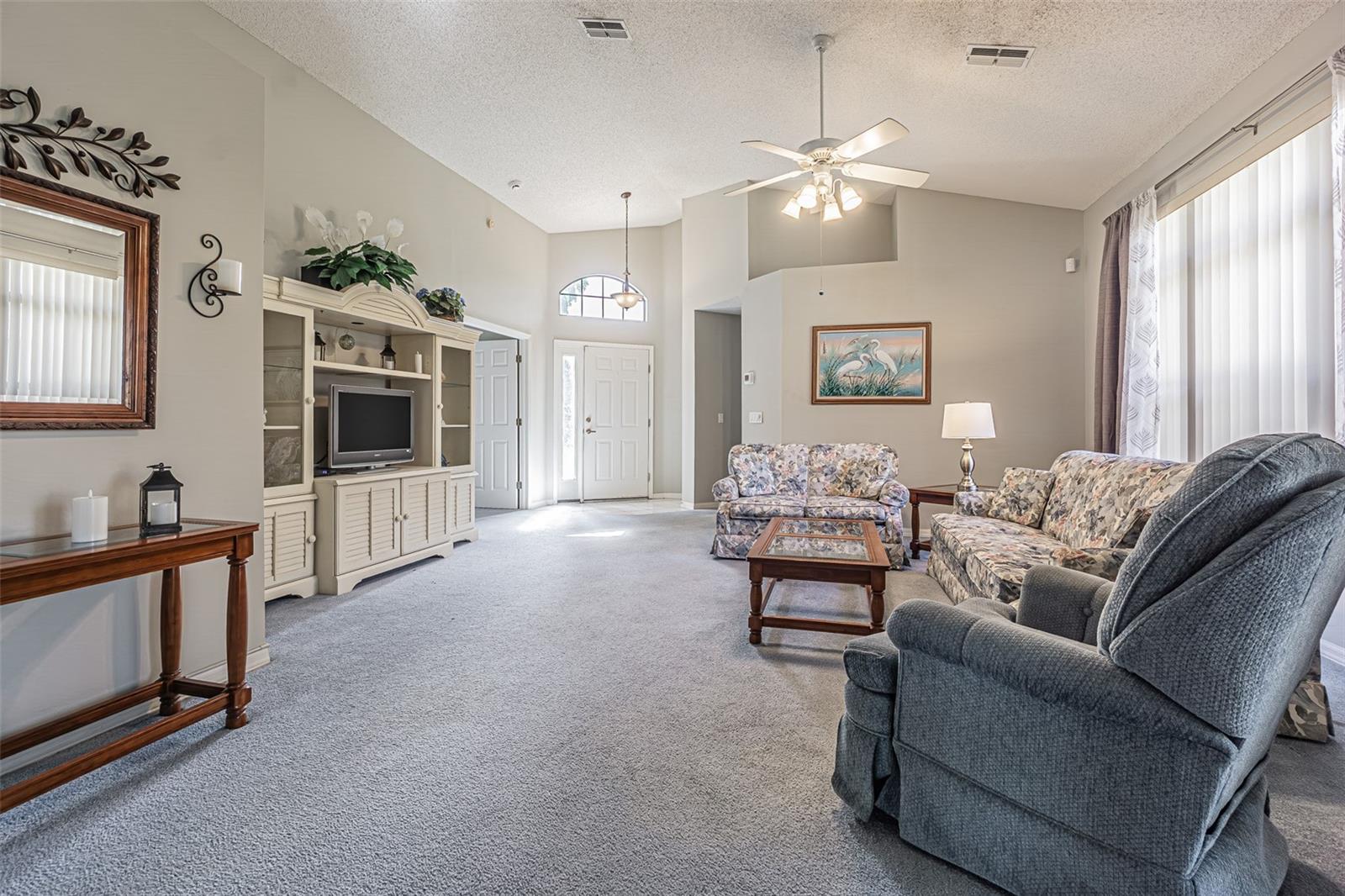 13837 LEROUX DR — photo 2
