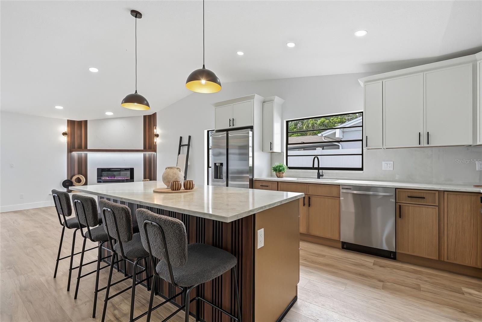 12511 CARDIFF DR — photo 17