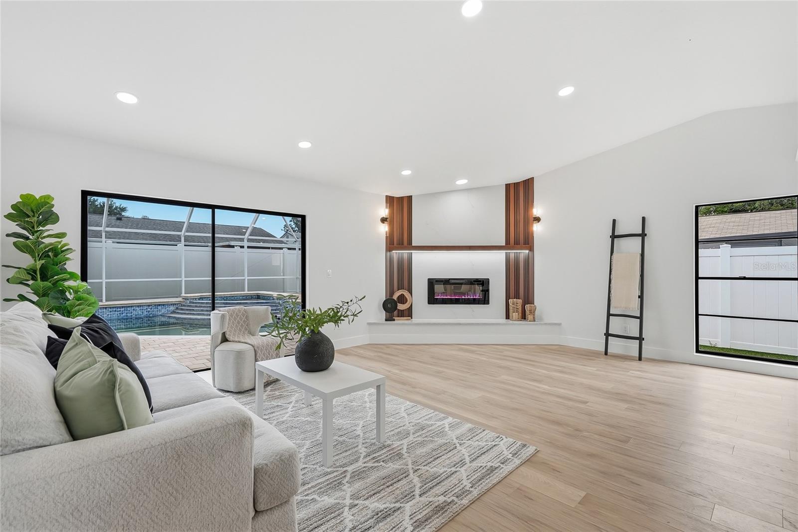 12511 CARDIFF DR — photo 10