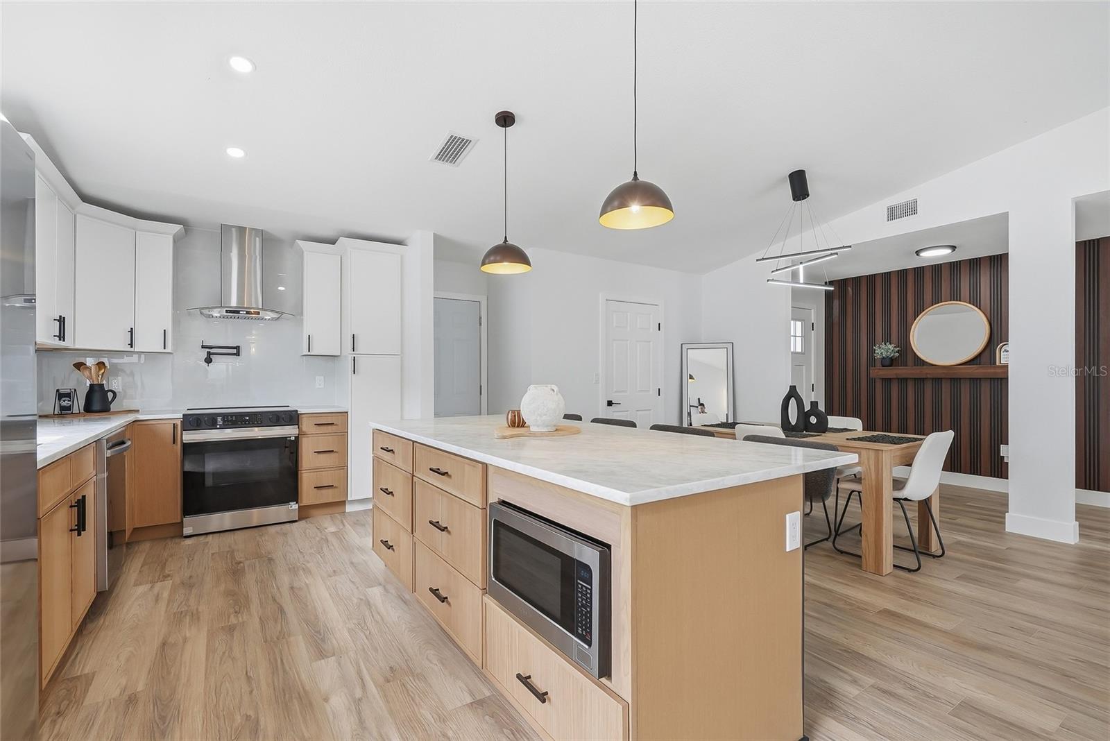 12511 CARDIFF DR — photo 13