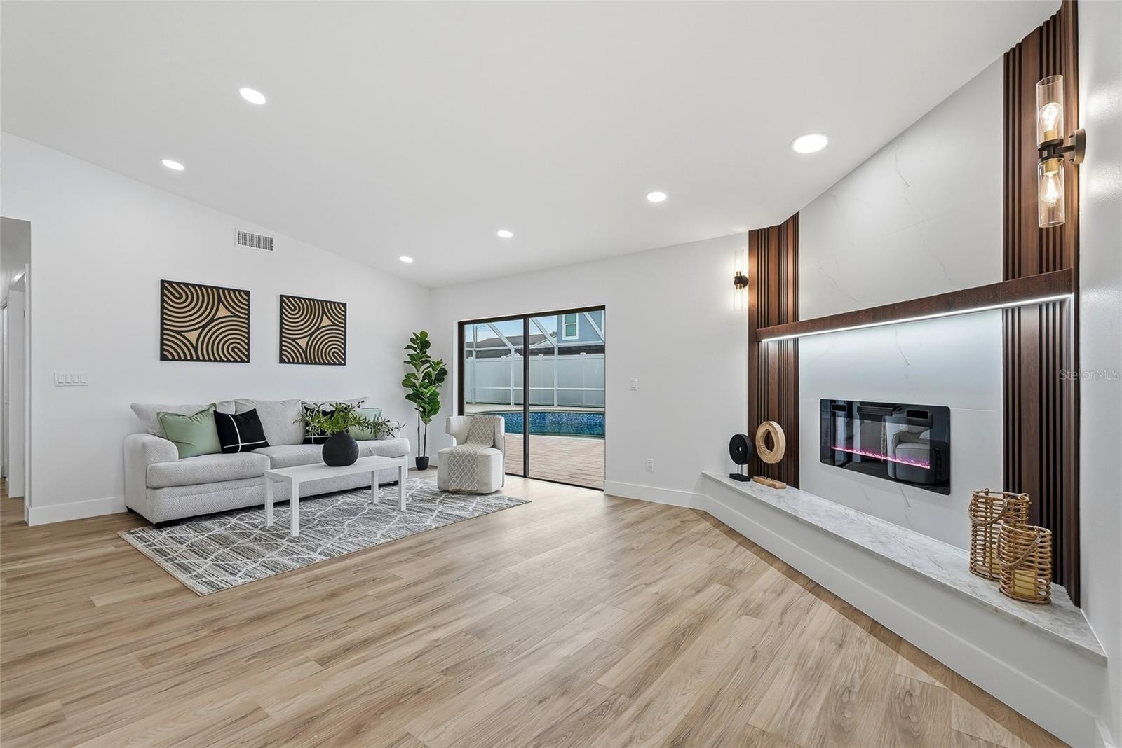 12511 CARDIFF DR — photo 9